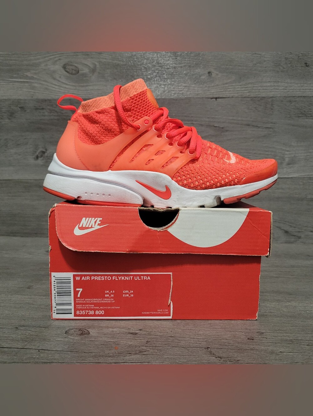 Nike Air Presto Ultra Flyknit Womens Size 7 Bright Mango Orange 835738-800